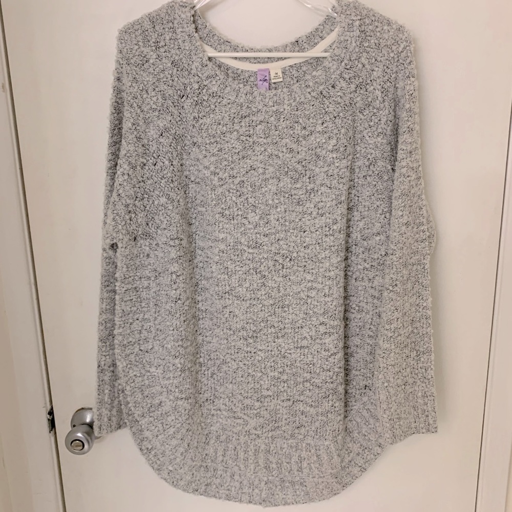Women’s sweater